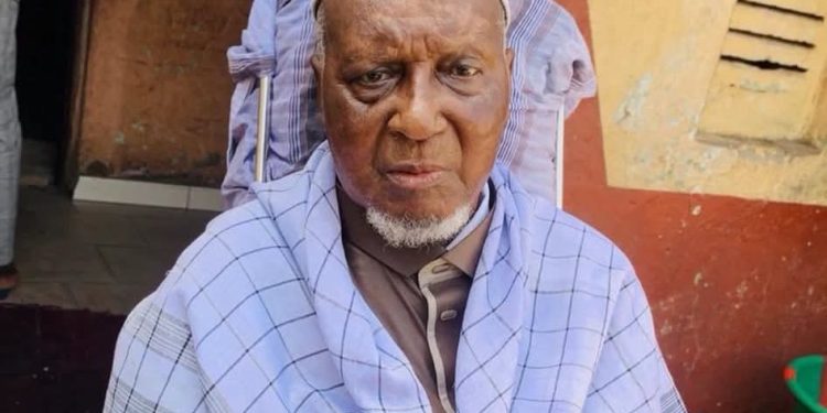 Touguiwondy en deuil : Elhadj Mohamed Lamine Bangoura, premier imam de la grande mosquée Sakhöyah, n’est plus