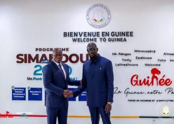 Simandou : Mamadi Doumbouya accueille Brice Oligui Nguema à Conakry à la veille du lancement historique