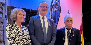 Légion d’honneur : le Dr Jamal Thermos, héros discret de Conakry, décoré par la France