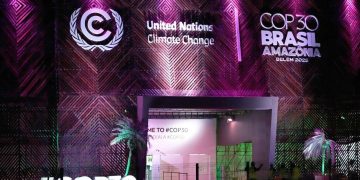 COP30 : Lancement harmonieux à Belém malgré les tensions, Stiell alerte « nous n’en faisons pas assez » et pousse la feuille de route à 1 300 milliards $ pour sauver le climat