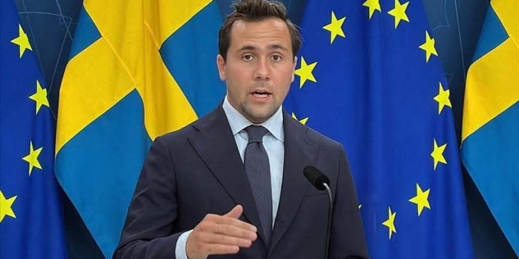 La Suède tourne la page et annonce la fin de son aide en Afrique : des milliards d’aide africaine redirigés vers l’Ukraine en pleine tourmente