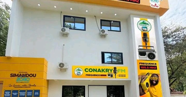 Lancement officiel de Conakry FM : La nouvelle voix de la capitale guinéenne arrive sur 105.5 MHz