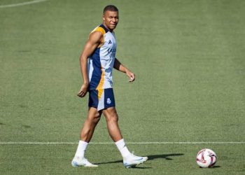 Réal Madrid – Mbappé de retour plus tôt que prévu à l&rsquo;entraînement : incertain pour le derby en Supercoupe !