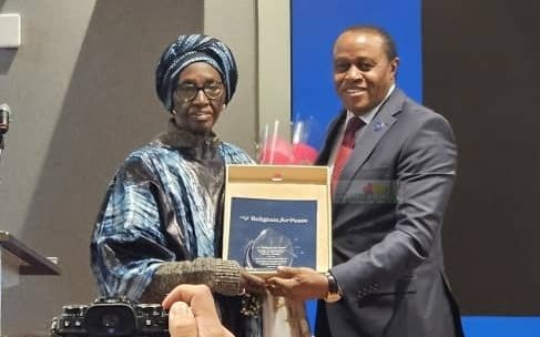 États-Unis – Hadja Mariama Sow honorée par Religions for Peace : Une distinction mondiale pour la paix interreligieuse en Guinée