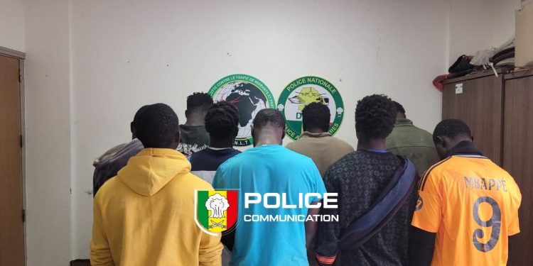 Sénégal – Trafic de migrants : 14 Guinéens interceptés en mer, 9 suspects déférés à la justice