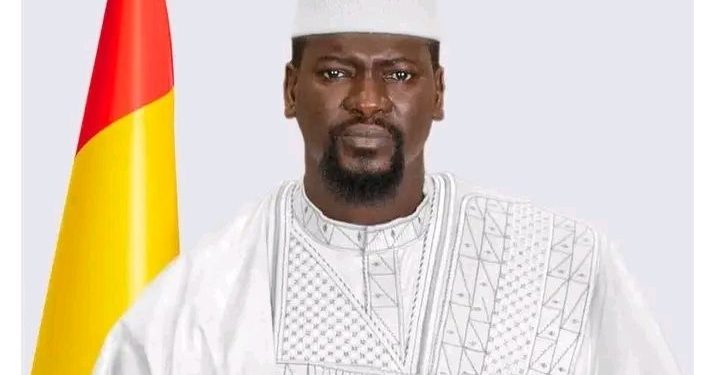 Discours de haine et invectives : le Président Doumbouya a lancé un appel solennel à la responsabilité et au respect sur les réseaux sociaux.