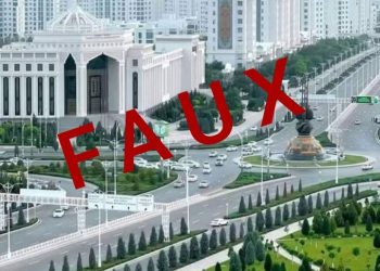 FAUX : Cette image ne montre pas une ville des Seychelles en Afrique 