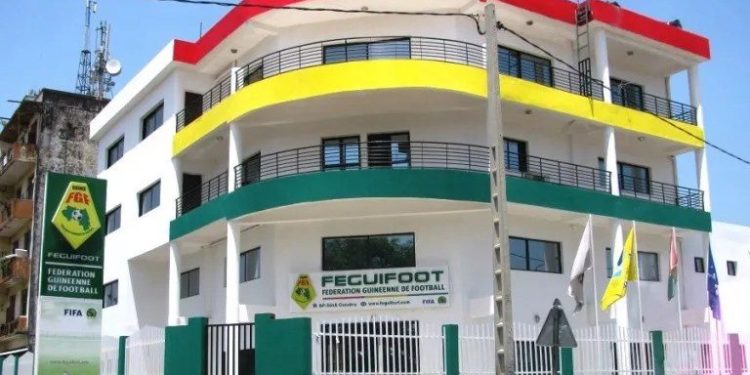Défis et lacunes de la FEGUIFOOT, dépendante aux subsides FIFA/CAF : voici ce qui affaiblit le football Guinéen