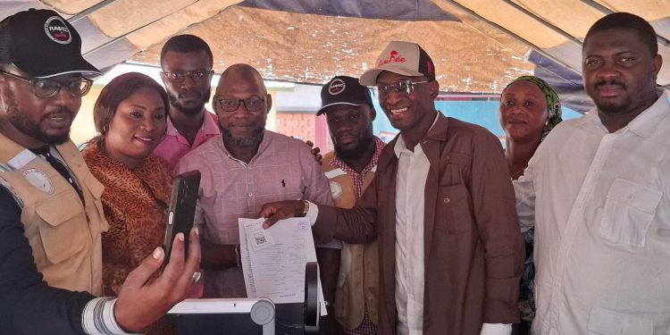 Recensement biométrique à Conakry : top départ donné par le général Amara Camara à Kaloum