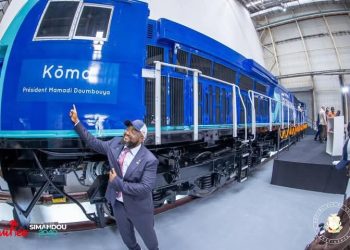 Guinée – Simandou : Premières locomotives du TransGuinéen baptisées en Inde, vers une opérationnalisation concrète de la CTG