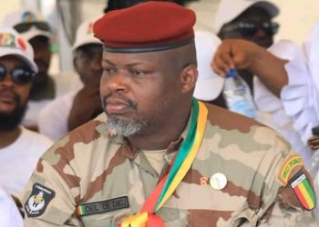 Guinée : Le médecin-commandant Mamadouba Fougué Camara limogé de la présidence