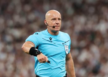 L’arbitre Szymon Marciniak écarté de la finale après la polémique Inter-Barça