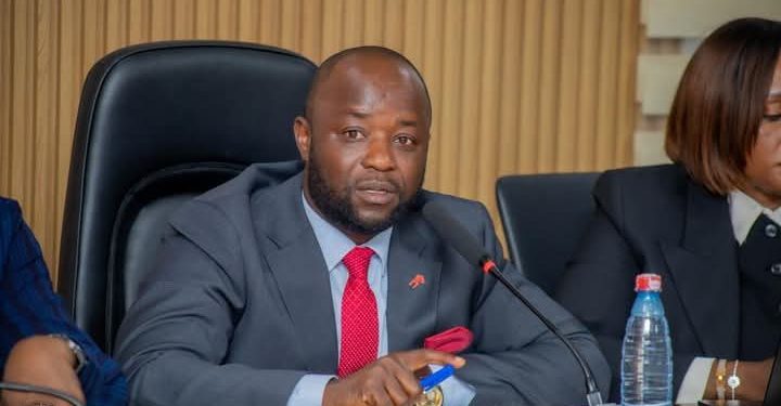 Journées chômées et payées en Guinée : Le ministre du Travail a-t-il vraiment ce pouvoir ?