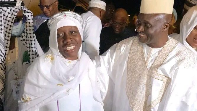 Retour du Hajj : Le premier convoi de pèlerins guinéens accueilli à Conakry dans la ferveur
