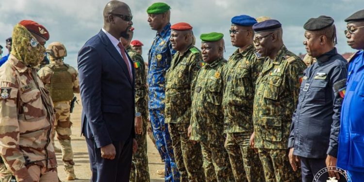 Sécurité nationale : Le Président Mamadi Doumbouya institue un Conseil Supérieur de Défense et de Sécurité Nationale (CSDSN)