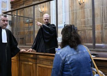 Ain (France) : une femme rejugée pour avoir brûlé vif son grand-père de 95 ans