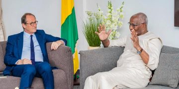 Transition en Guinée : Conakry et Paris échangent sur l’avenir constitutionnel du pays