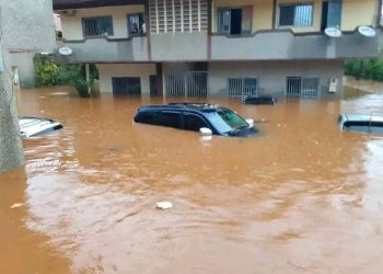 Inondations meurtrières à Conakry : 15 morts, des quartiers sinistrés, l’ANGUCH en alerte maximale