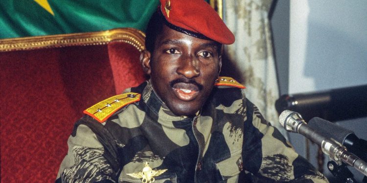 Thomas Sankara et la dette : un discours visionnaire qui résonne encore aujourd’hu