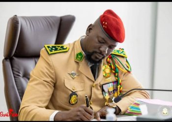 Guinée : Mamadi Doumbouya installe l’ONASUR pour superviser le référendum constitutionnel