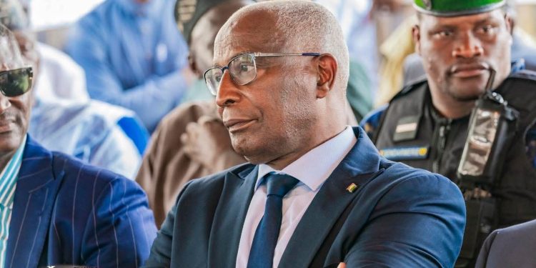 Décès d’Elhadj Mamoudou Camara : Le Premier Ministre rend un vibrant hommage au Kountigui de la Basse-Côte