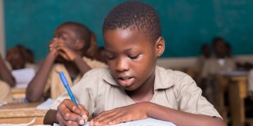 Rumeur démontée par un communiqué officiel du MEPU-A, mais réalité sur le terrain : les écoles fermées à Conakry, les élèves à la maison