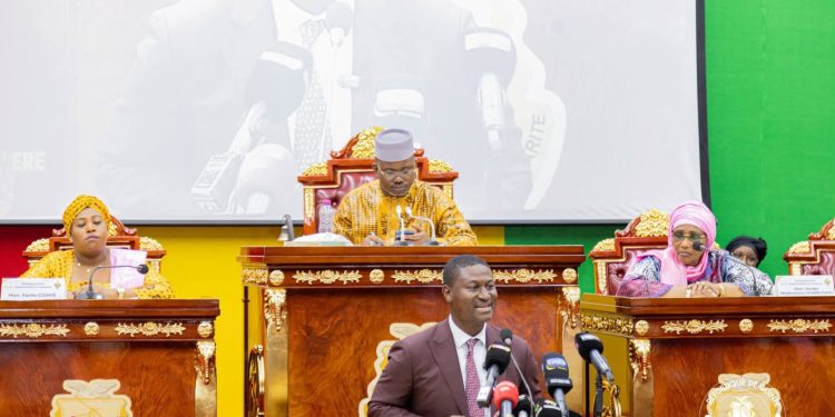 Guinée : 2 accords géants adoptés pour booster l’énergie – Une centrale de 40 MW à Kankan et l’accès à l’électricité pour tous !