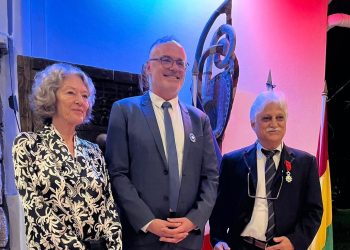 Légion d’honneur : le Dr Jamal Thermos, héros discret de Conakry, décoré par la France