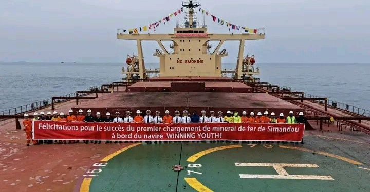 Guinée : Simandou expédie ses premières 200 000 tonnes de minerai de fer vers le marché mondial !