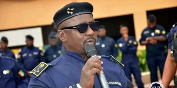 Guinée – À 9 jours du vote décisif : Le chef de la police mobilise ses troupes pour une présidentielle apaisée