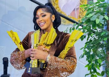 VDMG 2025 : Djelykaba Bintou triomphe avec 5 trophées et s’impose comme la reine incontestée de la musique guinéenne