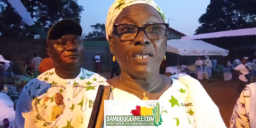 Les femmes de Simbaya Gare promettent un « coup décisif » pour Mamadi Doumbouya à la présidentielle