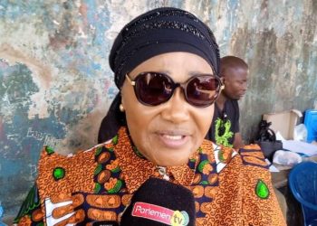 Présidentielle en Guinée : Après avoir voté, Hadja Maimouna Yombouno salue une élection « historique et apaisée »