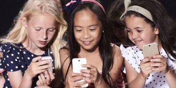 Australie : les ados de moins de 16 ans déconnectés pour de bon ! Une interdiction choc qui défie les géants du Net