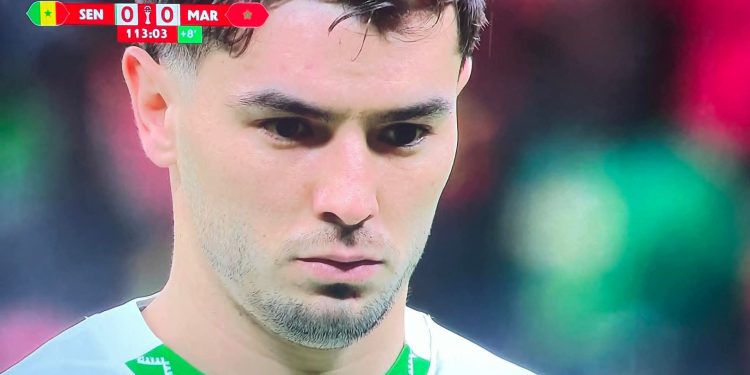 Brahim Díaz défie l&rsquo;arbitre en finale : Pas de carton rouge malgré sa demande de VAR !