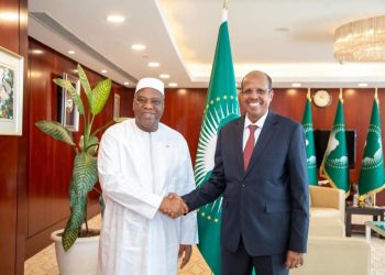 L’Union Africaine lève la suspension de la Guinée : un retour triomphal après une transition réussie