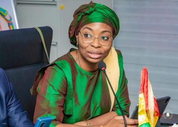 Rose Pola Pricemou répond aux critiques sur le coût de l’internet : « Un indicateur ne remplace jamais votre vécu quotidien »