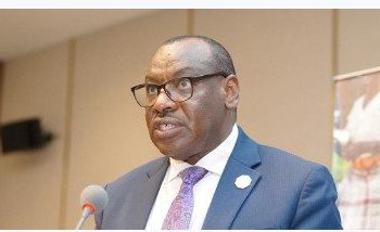 SOMMET UA 2026. « L&rsquo;aide sanitaire a chuté de moitié » : Claver Gatete lance l&rsquo;alerte sur la souveraineté sanitaire de l&rsquo;Afrique