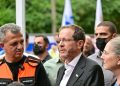 Israël – le Président Herzog sur le site du drame à Ramat Gan : « Le régime de Téhéran est un empire du mal »