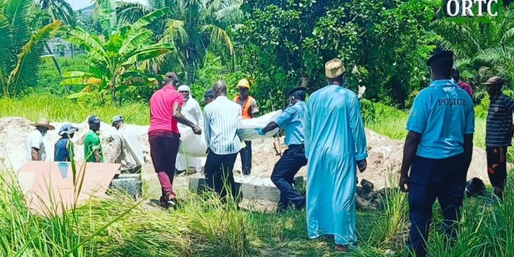 Comores : au moins 12 morts et 30 disparus dans un naufrage tragique de migrants au large de Mitsamiouli  dont des enfants