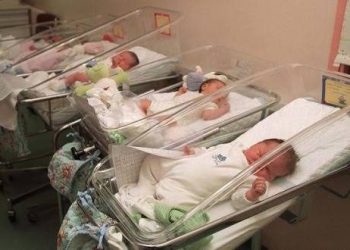 4,9 millions d’enfants de moins de 5 ans décédés en 2024 : l’alarmante stagnation des progrès mondiaux selon l’UNICEF