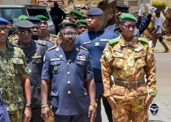 Guinée – Coopération sécuritaire : Le Directeur Général de la Police Nationale reçoit la 38ᵉ promotion de l’Académie militaire du Mali