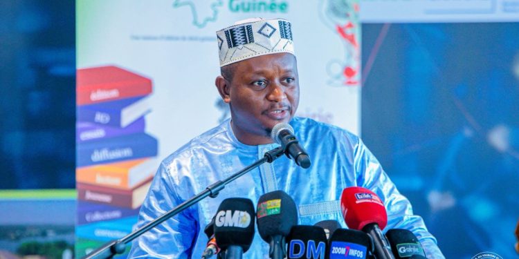 72 Heures du Livre : Moussa Moïse Sylla lance la 18e édition en plaçant jeunesse et numérique au cœur de l’ambition culturelle guinéenne
