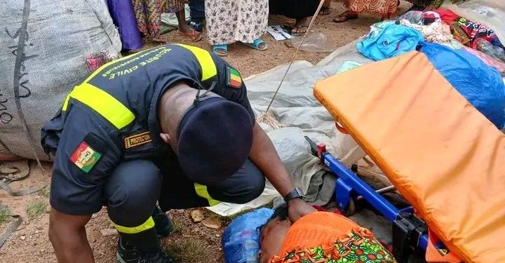 Malaise en pleine rue à Kissidougou : la Protection Civile intervient pour sauver une femme évanouie
