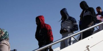 Premiers migrants expulsés des États-Unis : 25 Ouest-Africains débarquent en Sierra Leone dont les Guinéens