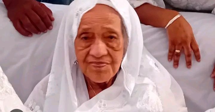 Décès de Hadja Andrée Touré : La Guinée rend hommage à l’épouse du Père de l’Indépendance