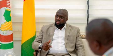 Négociations à Conakry : Le ministre de l’Emploi s’implique dans le conflit entre RUSAL, SEINTA et les retraités