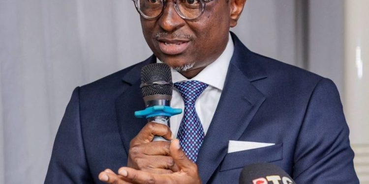 Éducation en Guinée : Alpha Bacar Barry appelle à une action plus efficace pour accélérer la transformation du système éducatif