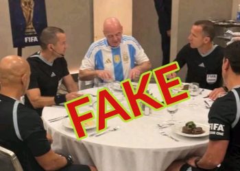 FAUX : Trump espionne les arbitres FIFA en plein dîner… Cette photo virale est une pure création IA !