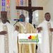 Ordination sacerdotale à Conakry : Deux jeunes prêtres guinéens Kourouma et Tolno s’engagent pleinement au service du Christ